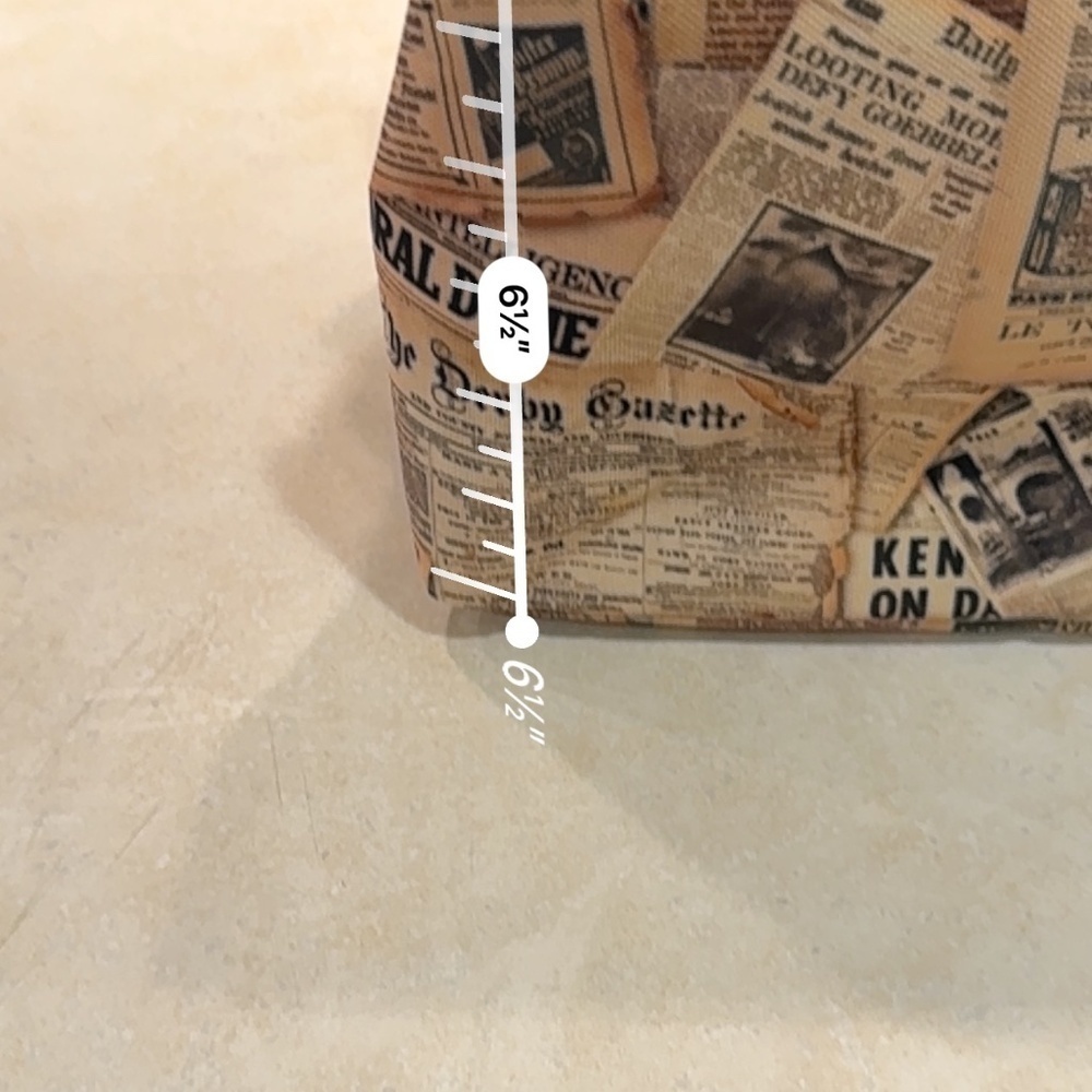 Vintage Newspaper Print Insulated Cooler Bag Unisex - Picture 6 of 6